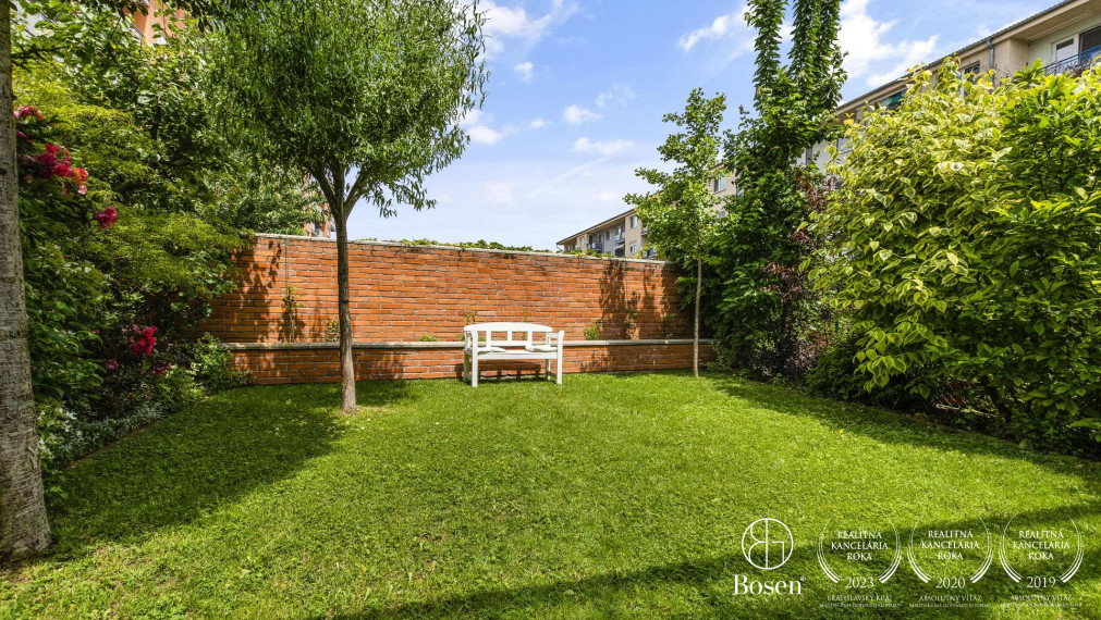 BOSEN | Veľkorysý 6 izbový rodinný dom, ulica Jánošíkova, Senec, 197 m2