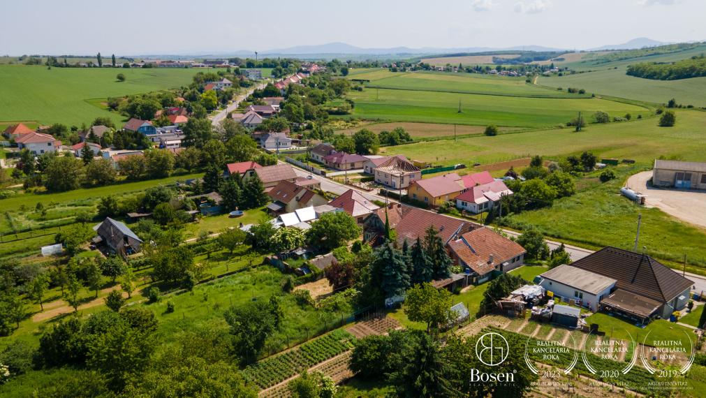 BOSEN | Na predaj rodinný dom v obci Dolné Trhovište