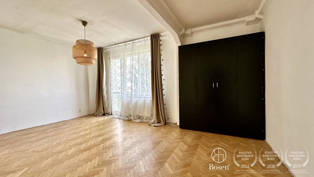 BOSEN | 1,5 izb. byt s balkónom, s možnosťou prerábky na 2 izb., Sklenárova, Ružinov, BA