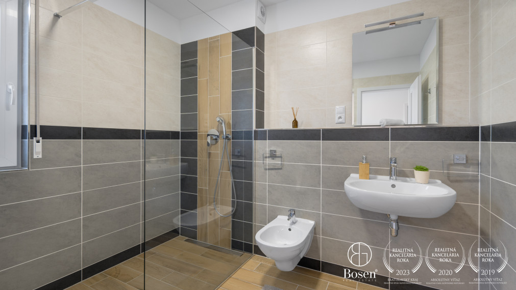 BOSEN | 4izb dom, pozemok 493m2 v Penati Golf Resort