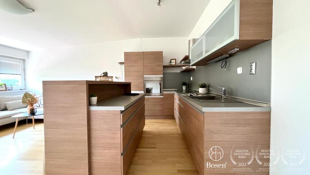 BOSEN | Prenajaté priestranný zariadený 3 izbový byt na ulici Majoránová, Bratislava m.č. Vrakuňa