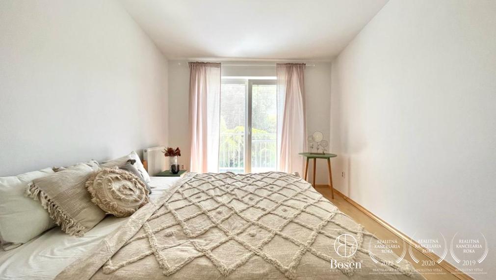 BOSEN | Prenajaté priestranný zariadený 3 izbový byt na ulici Majoránová, Bratislava m.č. Vrakuňa