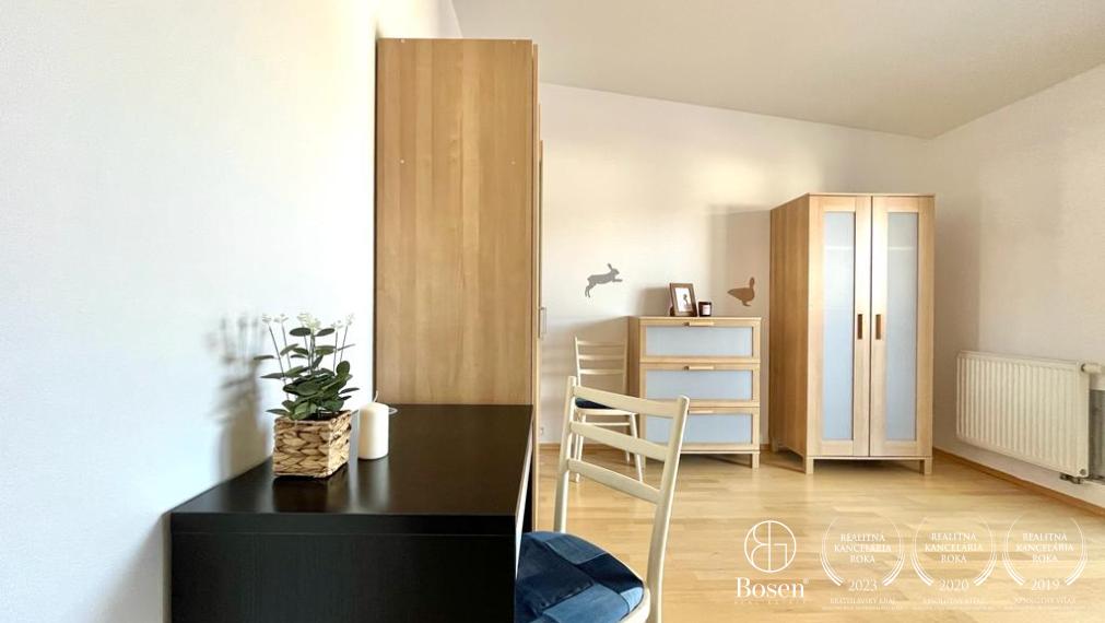 BOSEN | Prenajaté priestranný zariadený 3 izbový byt na ulici Majoránová, Bratislava m.č. Vrakuňa