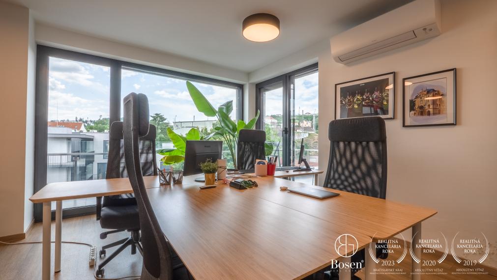 PRENAJATÉ | BOSEN | Prenájom kancelárie s terasou, 103,08 m2, ulica Karpatská, Bratislava m.č. Staré Mesto