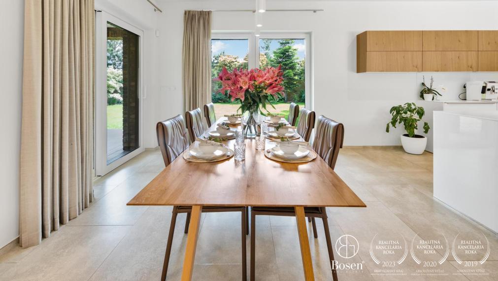 BOSEN | Nadštandardný 6 izbový rodinný dom s bazénom v Miloslavove