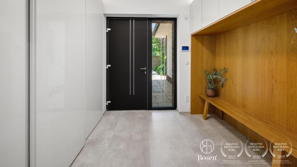 BOSEN | Nadštandardný 6 izbový rodinný dom s bazénom v Miloslavove