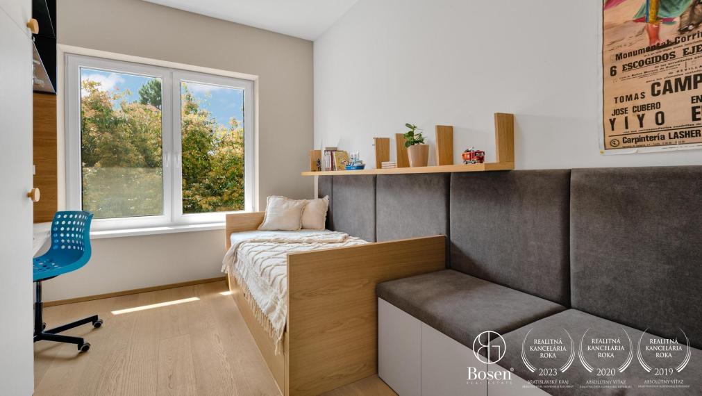 BOSEN | Nadštandardný 6 izbový rodinný dom s bazénom v Miloslavove