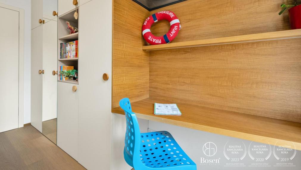 BOSEN | Nadštandardný 6 izbový rodinný dom s bazénom v Miloslavove