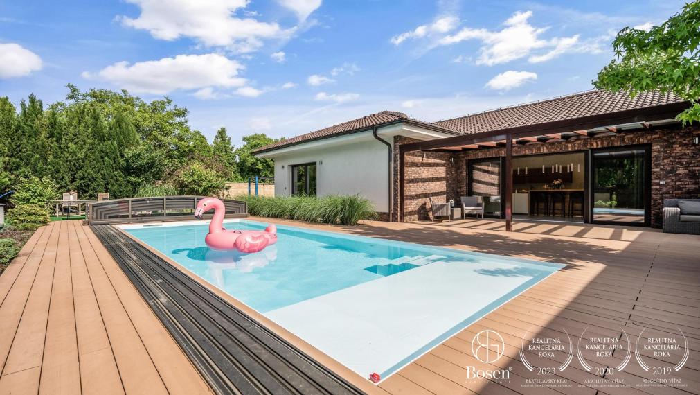 BOSEN | Nadštandardný 6 izbový rodinný dom s bazénom v Miloslavove