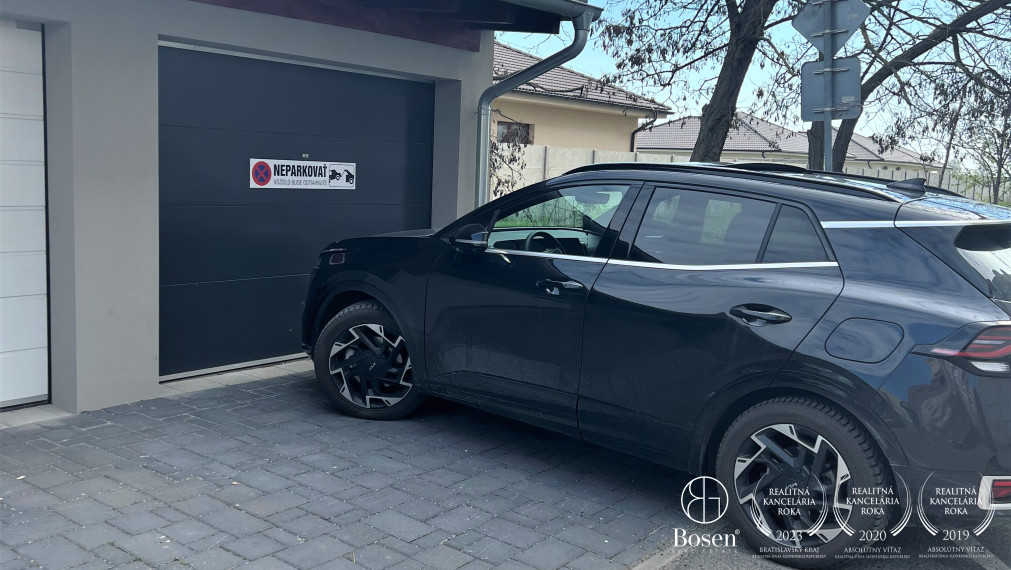 BOSEN | Nová murovaná garáž,elektrické ovládanie, Nová Ves