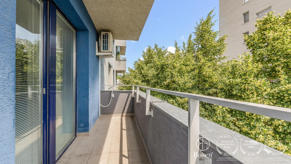 PREDANÉ:  BOSEN | Tatra Panonia: 3 izb. byt s veľkým balkónom, Budatínska, 77 m2