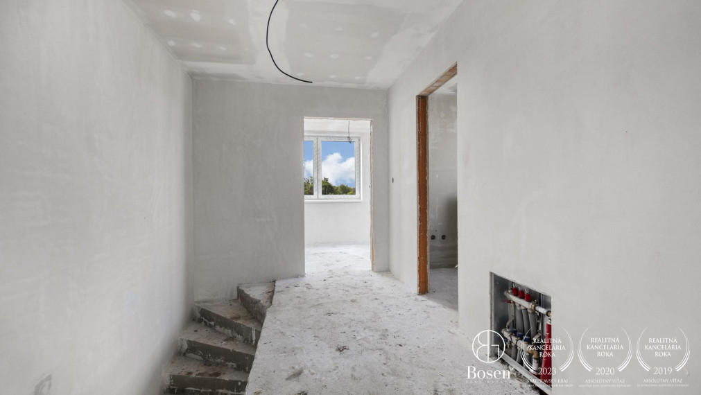 BOSEN | 4 izbové rodinné domy-projekt Slnečné záhrady Hubice