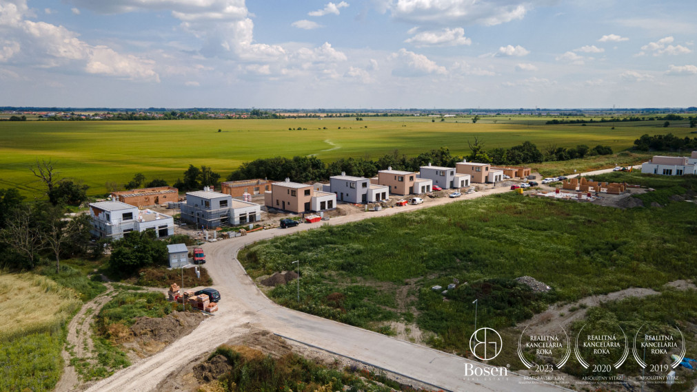 BOSEN | posledné 2  skolaudované RD-projekt Slnečné záhrady Hubice