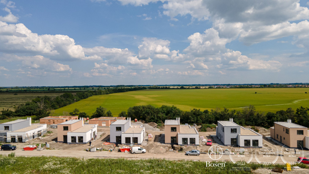 BOSEN | posledné 2  skolaudované RD-projekt Slnečné záhrady Hubice