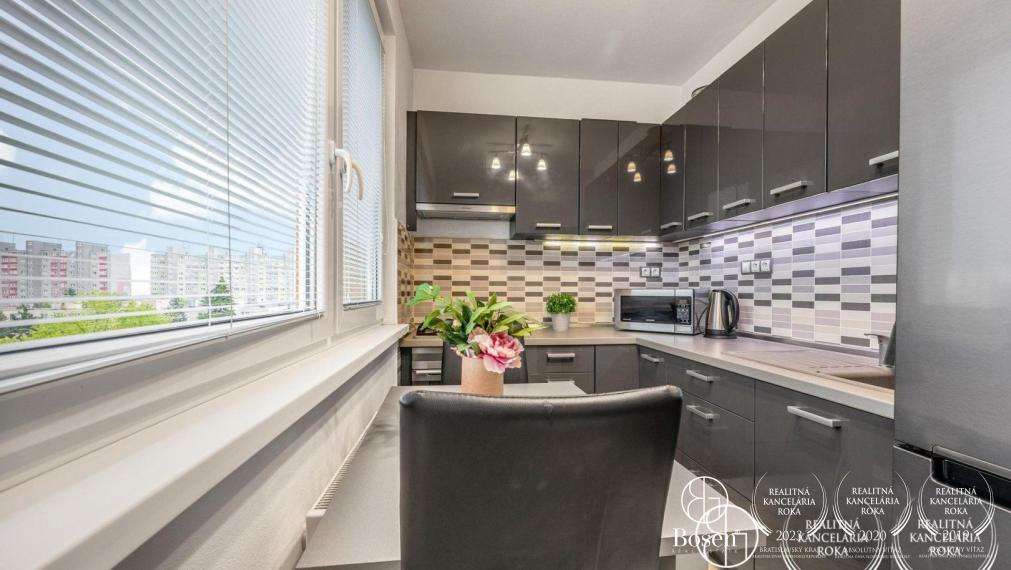 BOSEN | Kompletne zariadený 2 izbový byt, Nejedlého ul., Bratislava - Dúbravka