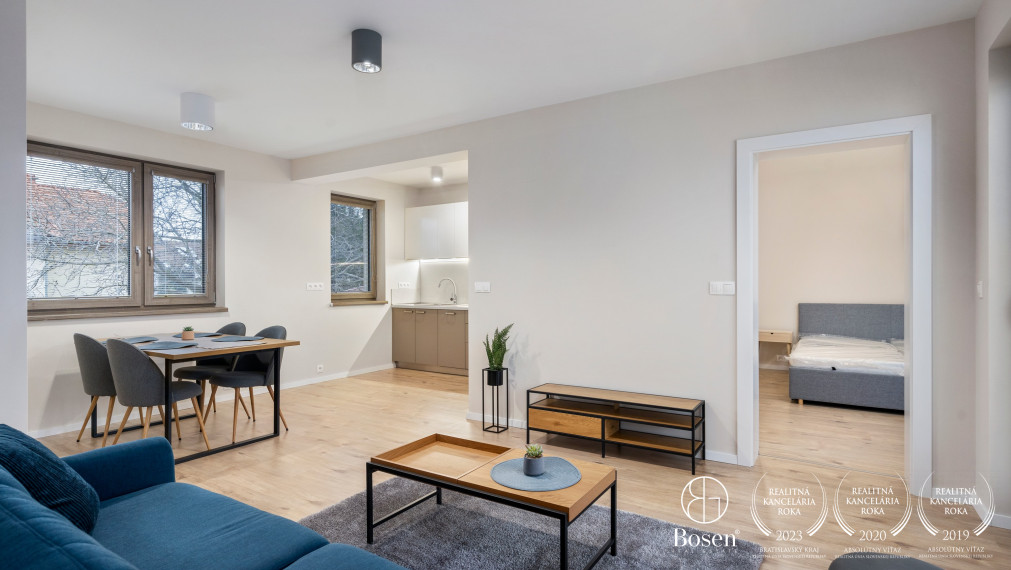 BOSEN | Zariadený 2-izb byt s terasou a parkovaním Čermáň