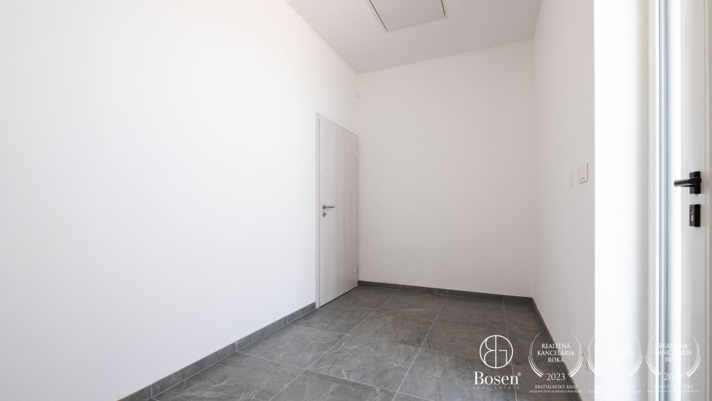 BOSEN |  Skolaudovaný 4 izbový rodinný dom s tepelným čerpadlom, Blahová, 321 m2