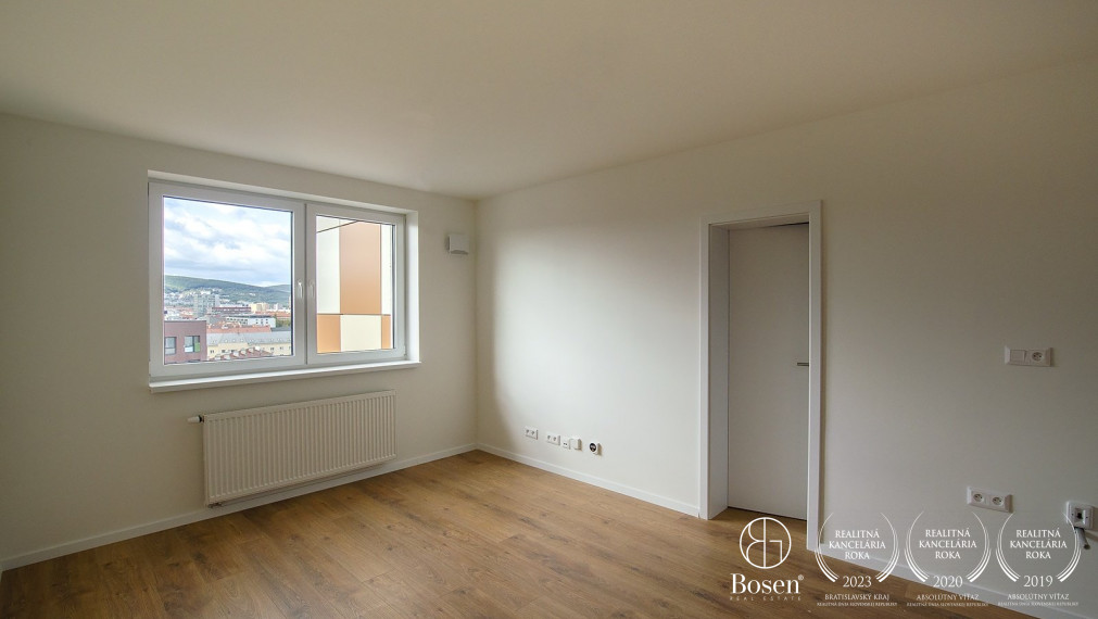 BOSEN | 2.5 rooms Apartment with loggia on Košická street, Bratislava - Ružinov.