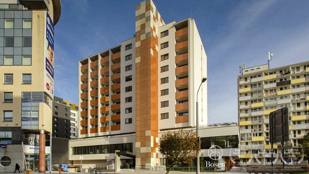 BOSEN | 2.5 rooms Apartment with loggia on Košická street, Bratislava - Ružinov.