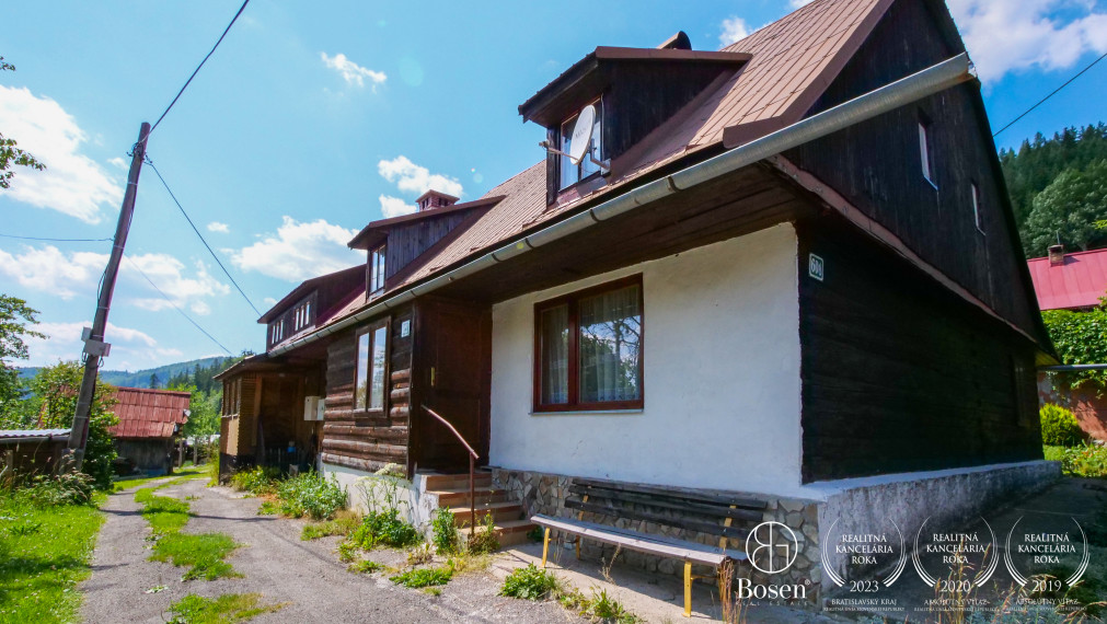 BOSEN | Starší 3 izbový rodinný dom, 100 m2, Donovaly, časť Hanesy