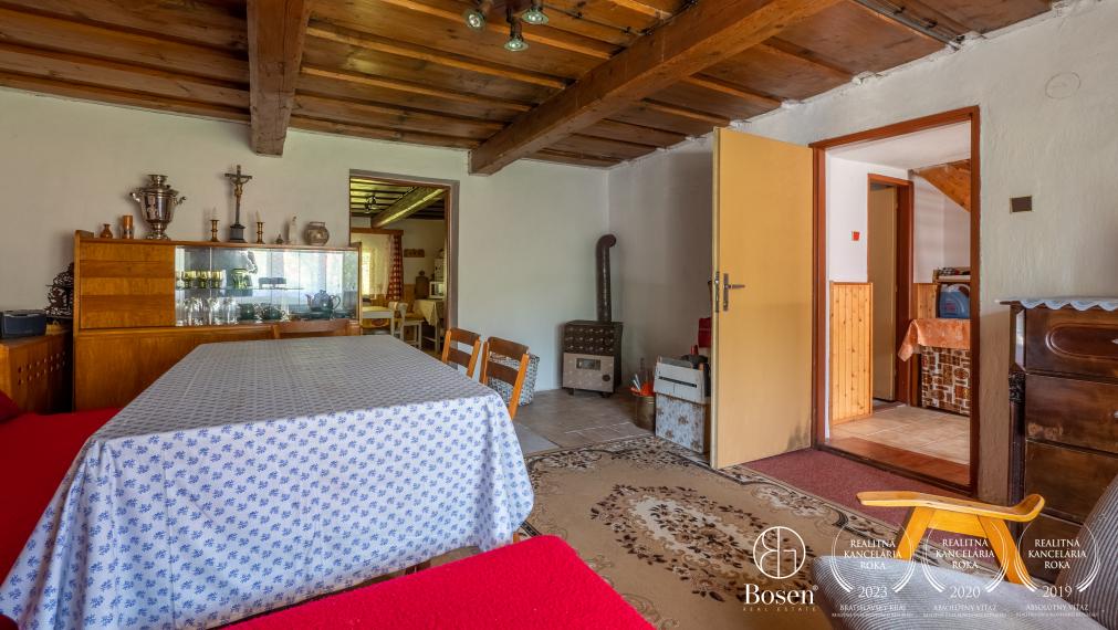 BOSEN | Starší 3 izbový rodinný dom, 100 m2, Donovaly, časť Hanesy