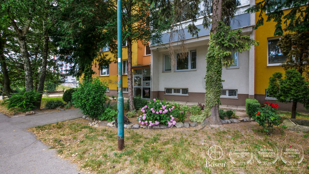 BOSEN | Prenájom 3 izbový byt s balkónom, Karlová Ves - Karloveská ulica