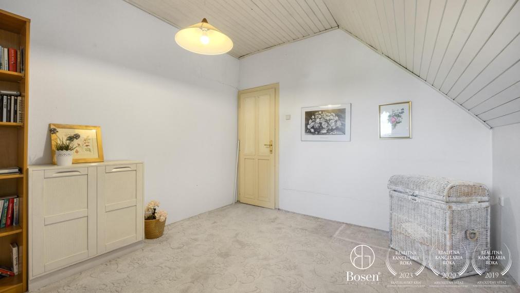 BOSEN | PREDANÉ 5 izb. RD s veľkou záhradou v Miloslavove