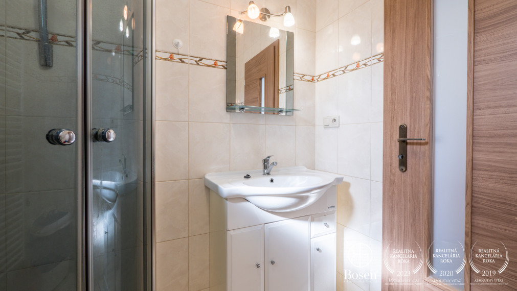 BOSEN | 1 izbový byt v obci Veľké Leváre