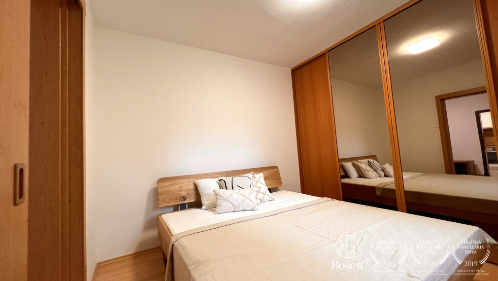 BOSEN | Prenajaté - 3 izbový byt v pokojnej časti Bratislavy - Dúbravka, Hanulova