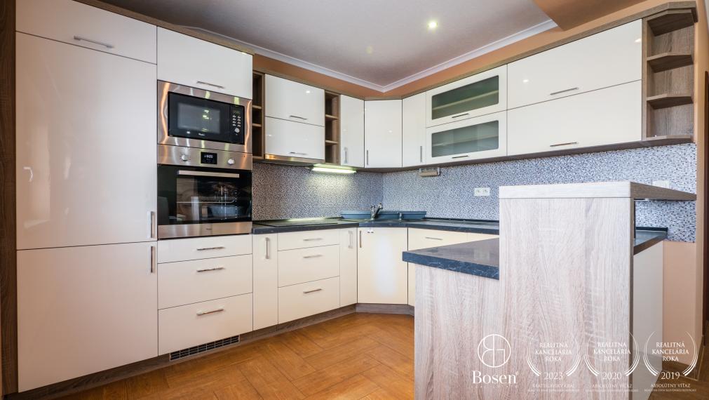 BOSEN | Na prenájom 3 izbový byt s klimatizáciou v obci Veľké Leváre