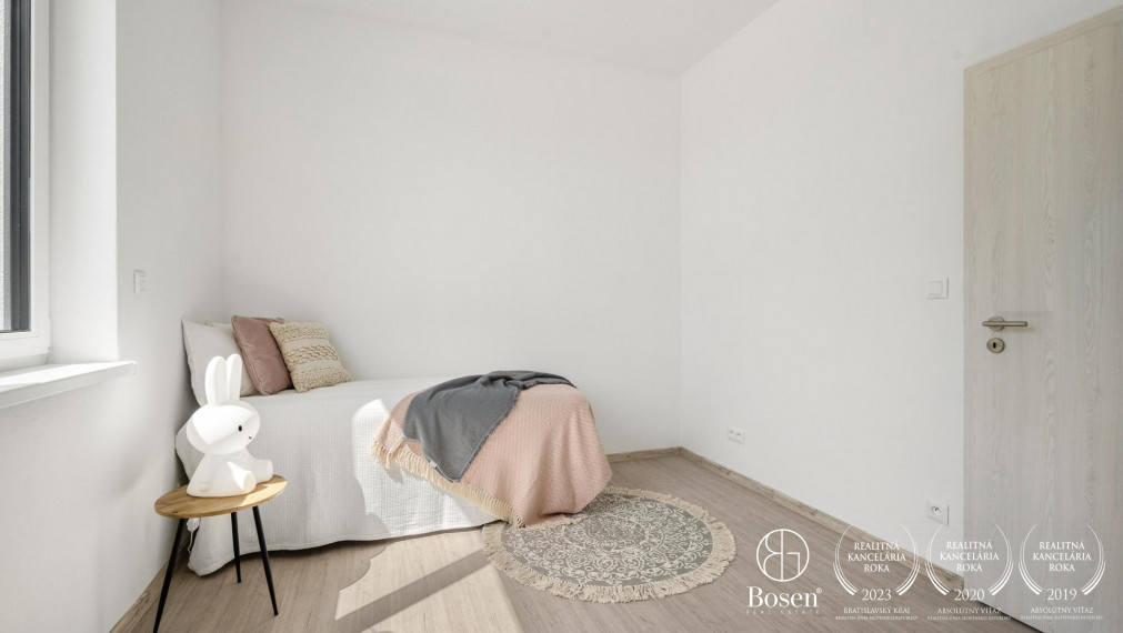 BOSEN |  Skolaudovaný 4 izbový dom v štandarde na predaj, Blahová, 321 m2