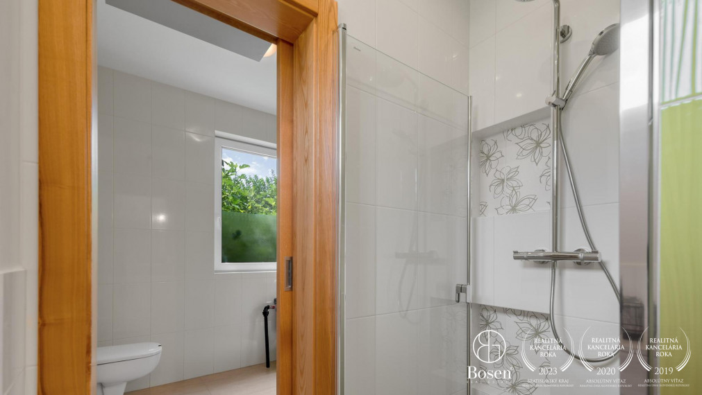 BOSEN | Pasívny 5 izbový rodinný dom so záhradou v Senci