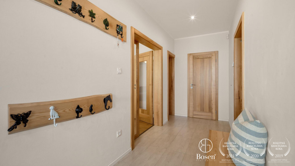 BOSEN | Pasívny 5 izbový rodinný dom so záhradou v Senci