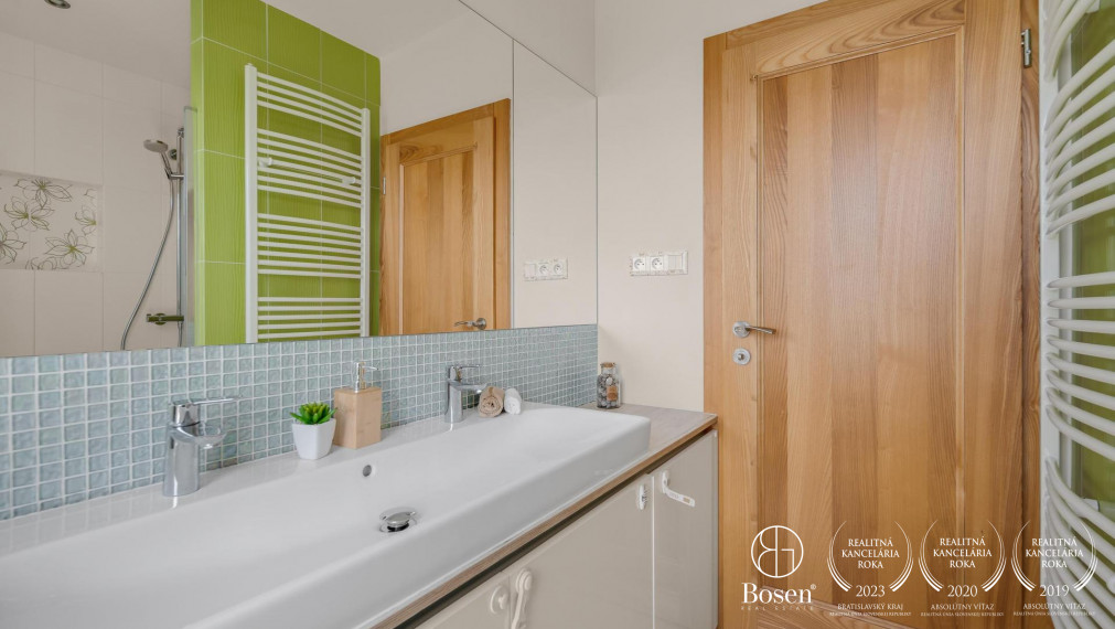 BOSEN | Pasívny 5 izbový rodinný dom so záhradou v Senci