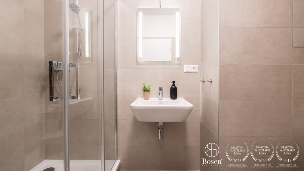 BOSEN | 1,5 izbový byt s balkónom a garážovým státim, 37 m2, novostavba Nový Ružinov, Bratislava - m.č. Ružinov