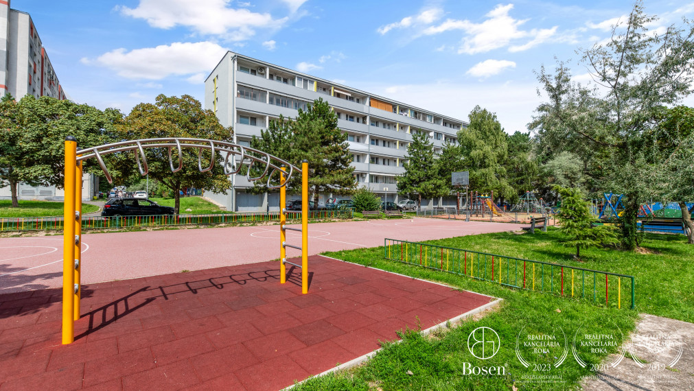 REZERVOVANÝ - BOSEN | 2,5 izbový byt s loggiou v Bratislave, mestská časť Rača