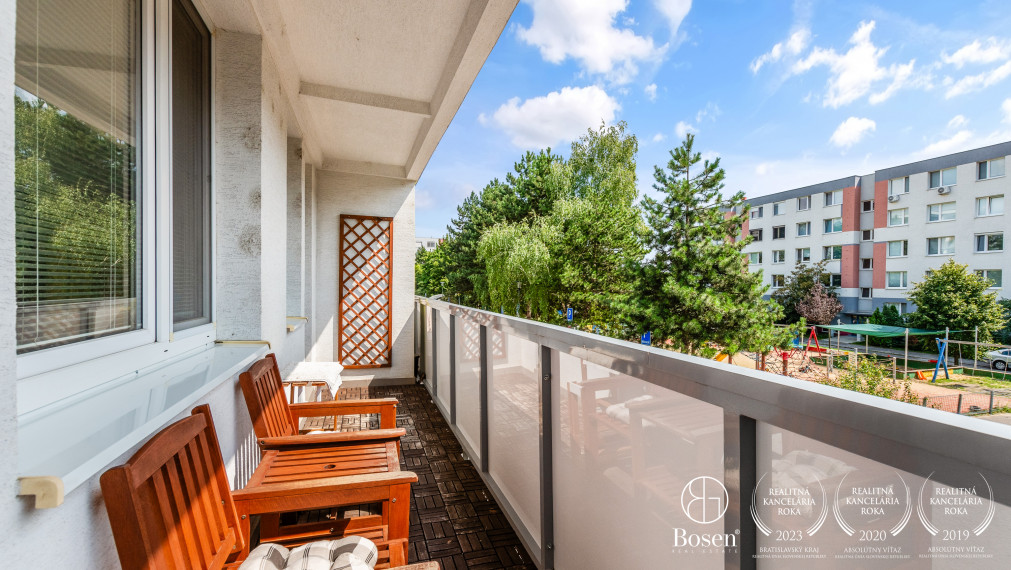 REZERVOVANÝ - BOSEN | 2,5 izbový byt s loggiou v Bratislave, mestská časť Rača