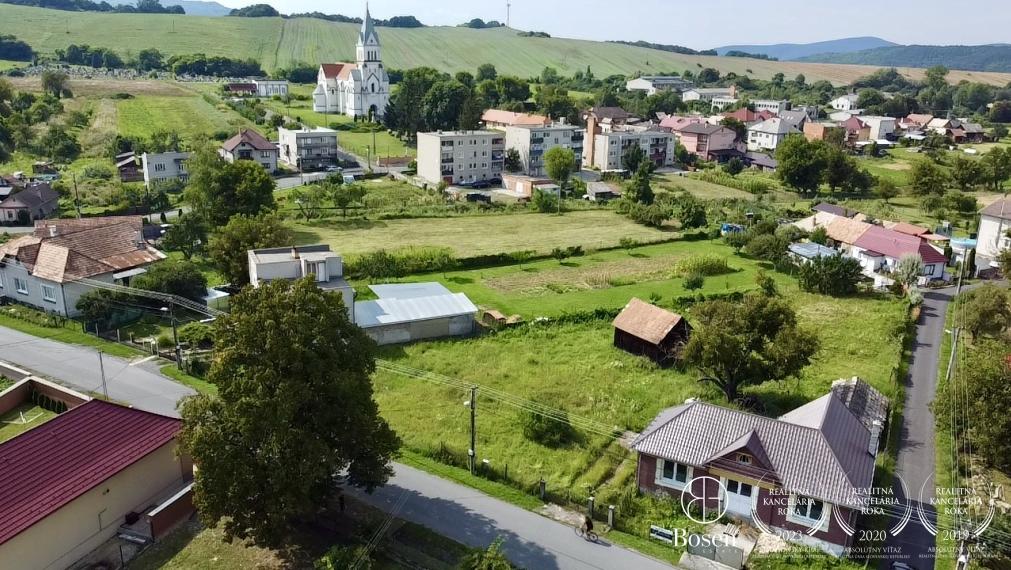 BOSEN | Na predaj rodinný dom, chalupa v kľudnej obci Šurice s pozemkom 2286m2