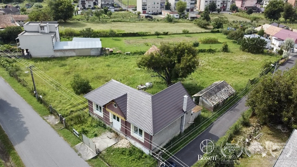 BOSEN | Na predaj rodinný dom, chalupa v kľudnej obci Šurice s pozemkom 2286m2