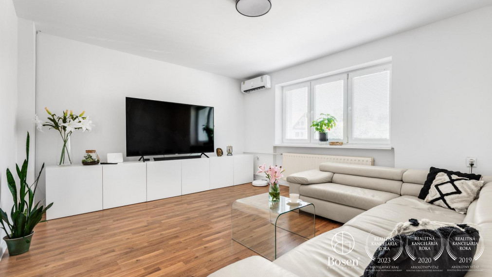 PREDANÉ - BOSEN | Kompaktný, kompletne zrekonštruovaný rodinný dom, ulica Pod Záhradami, Hamuliakovo, 127 m2