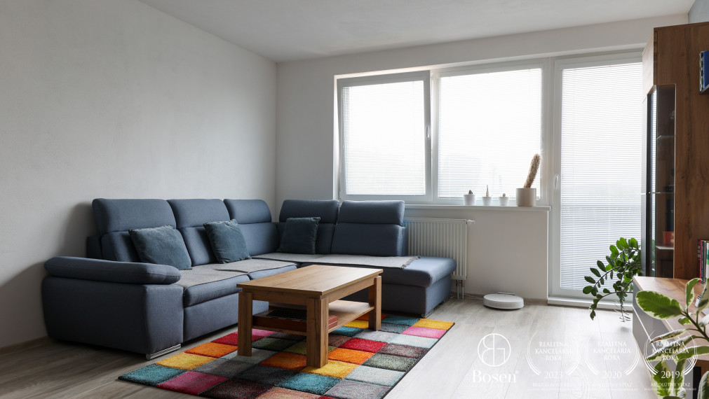 BOSEN | Zariadený 2-izb byt s parkovacím státim - Chrenová (Rezervovaný)