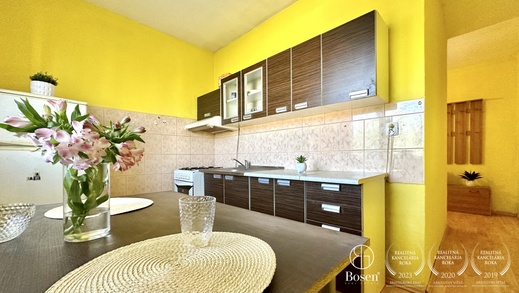 BOSEN | Rezervované, 2 izbový byt v meste Fiľakovo, Daxnerova, 53m2.