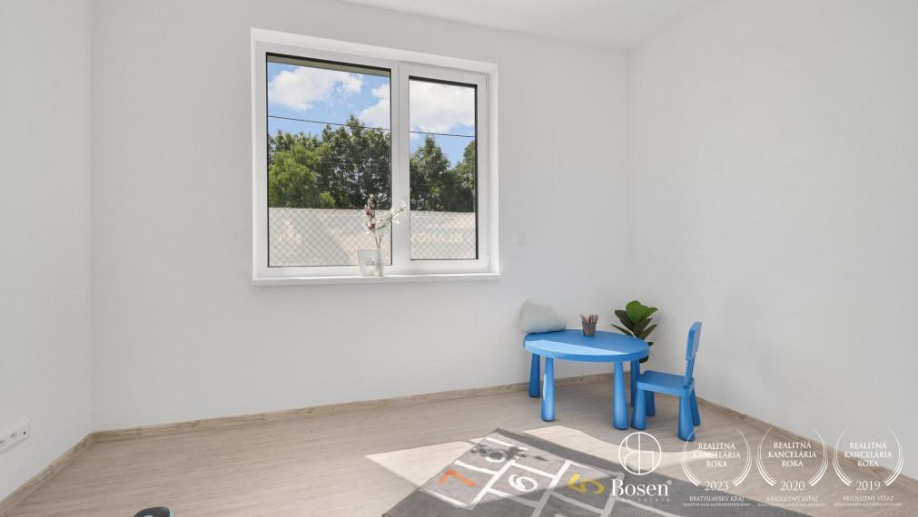 BOSEN |  4 izbový rodinný dom, 2x parkovacie státie, Blahová, do 327 m2