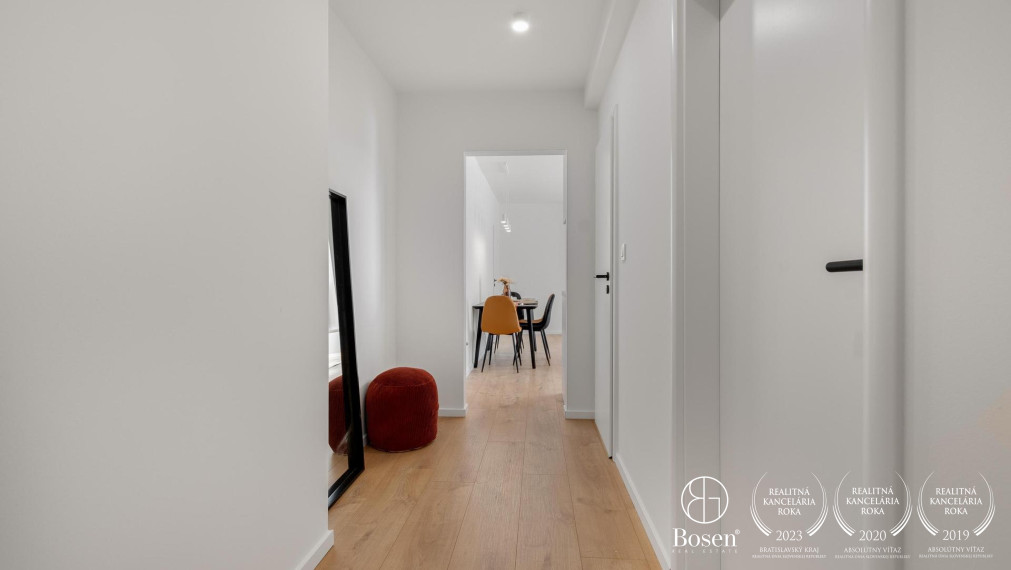 Moderne zariadený 2 izbový byt navrhnutý dizajnérkou blízko Blumentálu