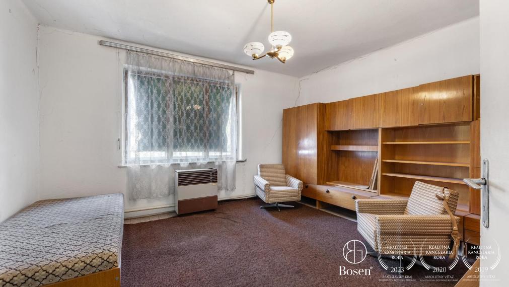 REZERVOVANÉ BOSEN | Na predaj rodinný dom v obci Závod