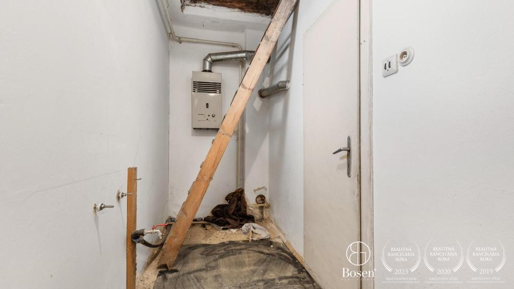 REZERVOVANÉ BOSEN | Na predaj rodinný dom v obci Závod