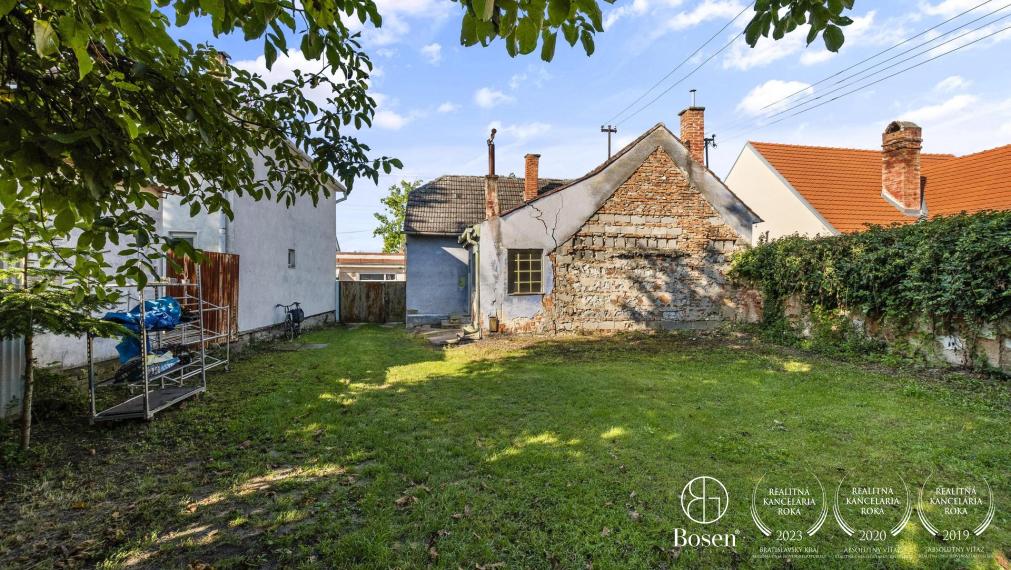 REZERVOVANÉ BOSEN | Na predaj rodinný dom v obci Závod
