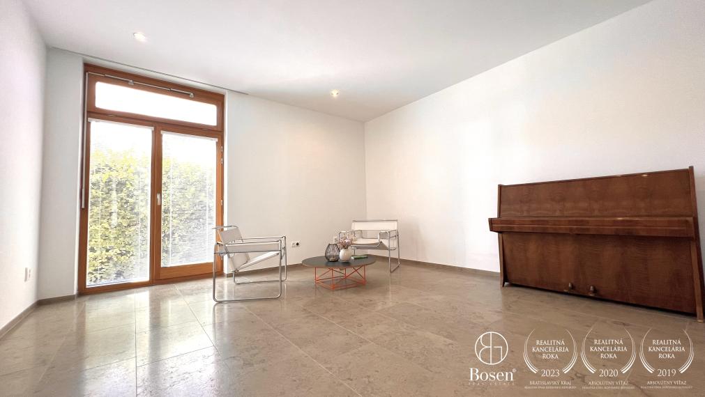 BOSEN | 5 izbový rodinný dom s hosťovským pavilónom a veľkým pozemkom 2.300 m2, Borinka