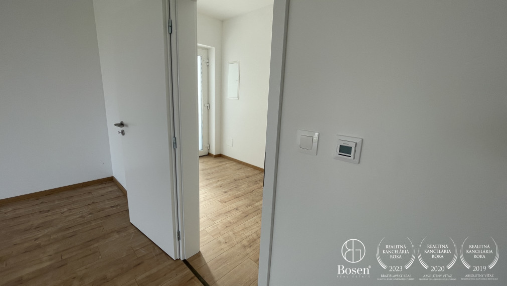 BOSEN | POSLEDNÝ 3.izb.rodinný dom v novom projekte V KORUNÁCH, Miloslavov