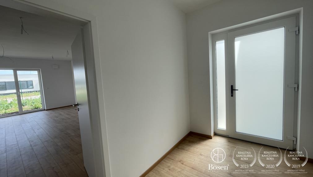 BOSEN | POSLEDNÝ 3.izb.rodinný dom v novom projekte V KORUNÁCH, Miloslavov